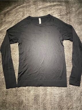 Lululemon Athletica Long Sleeve